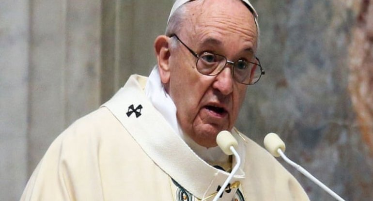 Roma Papası mobil telefonlarla bağlı çağırış etdi