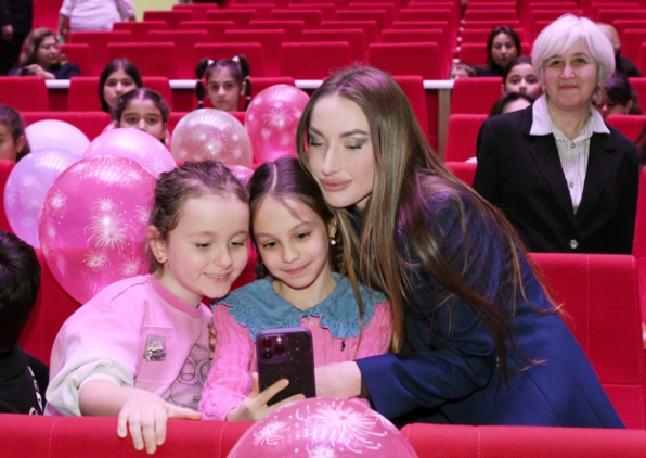 Gəncə Dövlət Dram Teatrında "İsi və Piti" animasiya serialının premyerası olub