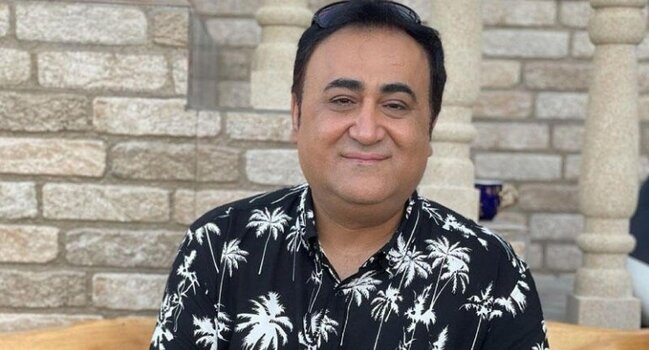 "Məni hər görəndə 300 manat verirdi"