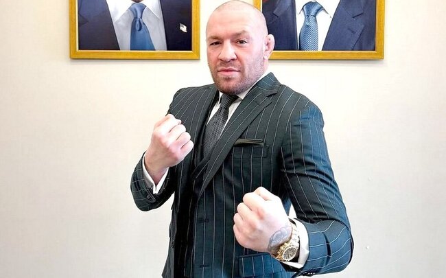 Keçmiş UFC çempionu Makqreqor Ağ Evdəki döyüşdə iştirak etmək istəyir