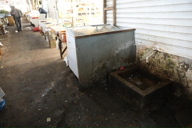 "Vasmoy" bazarında antisanitar vəziyyət - Məsuliyyəti kim daşıyır?+Video