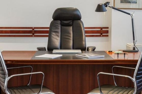 Azərbaycanda yüksək vəzifəli şəxs işdən çıxarıldı