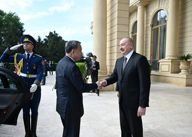 Rəsmi qarşılama mərasimindən - Fotolar