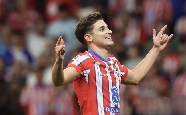 "Atletiko"nun hücumçusu karyerasını İngiltərə Premyer Liqasında davam etdirə bilər