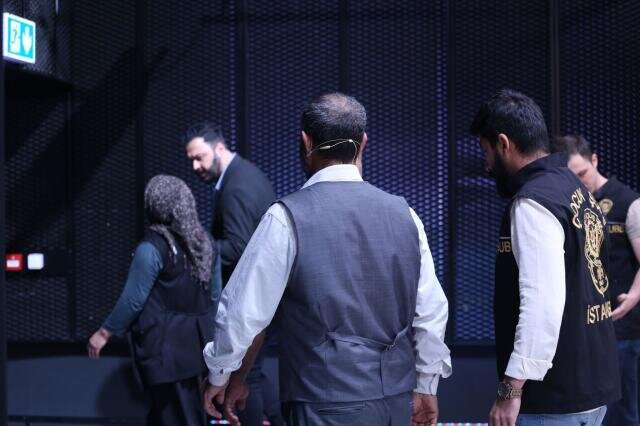 14 yaşlı qızını 100 minə satan ailə canlı yayımda SAXLANILDI - FOTO