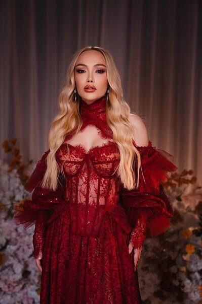 Nura "Ürəyimin adamı" dedi - Video+Fotolar