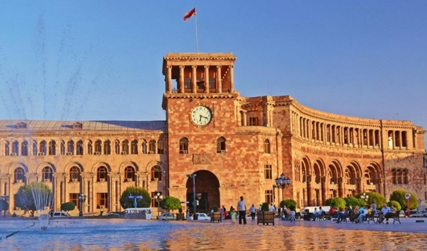 Üç yerdə Njdeyə abidə qoyan Ermənistanın faşizm sevgisi