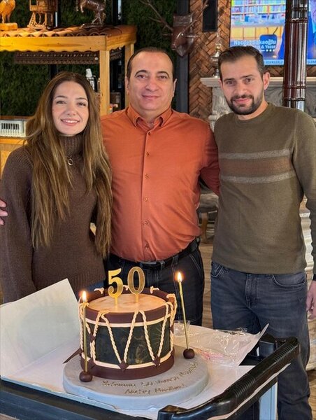 50 yaşını Türkiyədə qeyd etdi - Fotolar