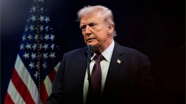 Donald Tramp neft qiymətlərinin tezliklə aşağı düşəcəyini bildirib