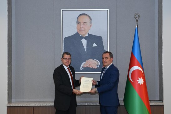 Ceyhun Bayramov Avstriyanın yeni səfiri ilə görüşüb