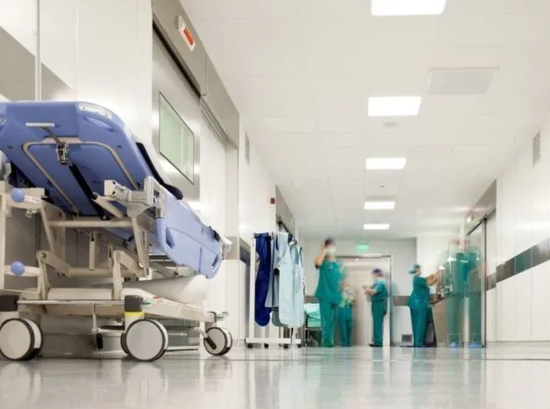 25 yaşlı oğlan xəstəxanada öldü