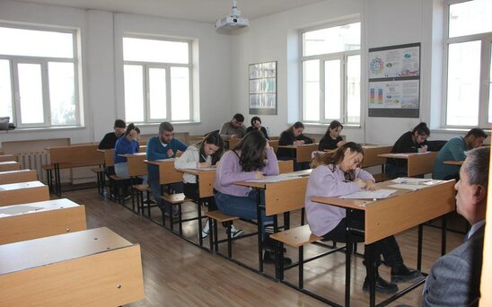 Naxçıvanda magistraturaya qəbul imtahanı keçirilib