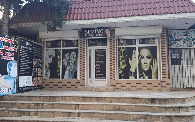 "Obyekt sahibi mənim salonuma əlavə xətt qoşub, 3 min ziyana düşmüşəm" - Foto