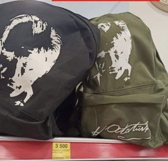 İrəvanda Atatürkün portreti yazılan çantalar satılır: Qiyməti 3500...