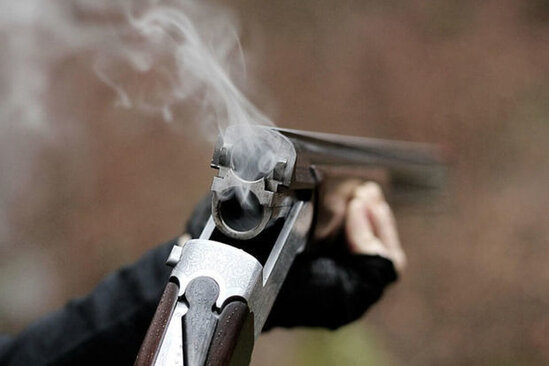 Bərdədə DƏHŞƏT: Kişi arvadını ov tüfəngi ilə vurub öldürdü