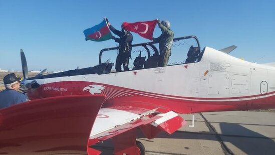 Azərbaycan Türkiyədən yeni hərbi təyyarə alıb - FOTO