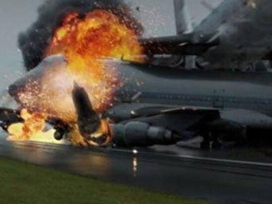 Təyyarə qəzası görənləri dəhşətə gətirdi - VİDEO