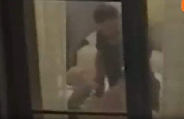 Qocalar evində baxıcı 3 ahıla işgəncə etdi -VİDEO