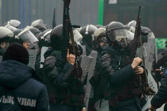 Aktauda güc strukturları etirazçıların tərəfinə keçdi