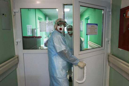 Rusiyada "omikron"a yoluxma göstəricisi son sutkada iki dəfədən çox artdı