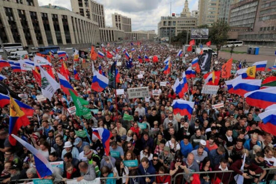 Zelenski Rusiya əhalisini etiraza qalxmağa çağırdı