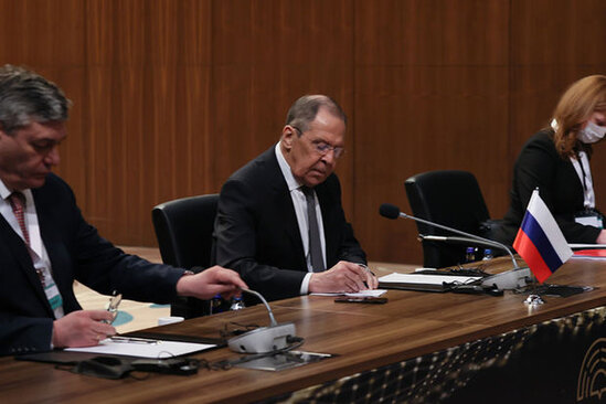 Lavrov: "Biz silahsızlaşdırılmış Ukrayna istəyirik"