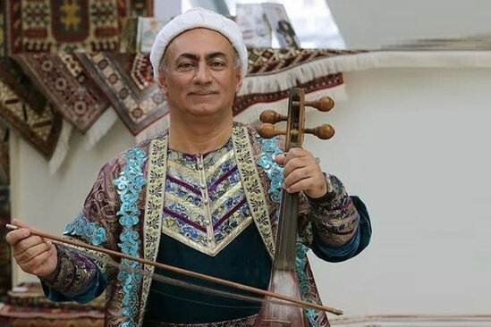 Azərbaycanın yeganə çəqanə ifaçısı: "60 yaşım olsa da, hər zaman gəncəm" - FOTO