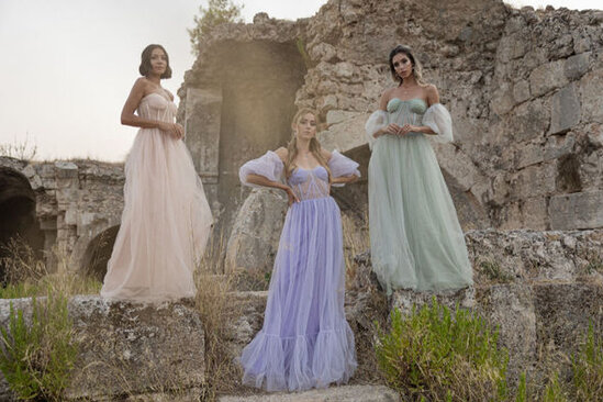 İranda "qara siyahı"da olan azərbaycanlı modelyer: "Məndən böyük məbləğ tələb edirlər" - MÜSAHİBƏ + FOTO