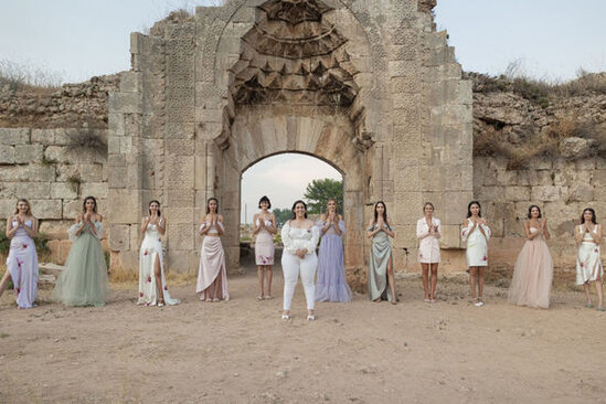 İranda "qara siyahı"da olan azərbaycanlı modelyer: "Məndən böyük məbləğ tələb edirlər" - MÜSAHİBƏ + FOTO