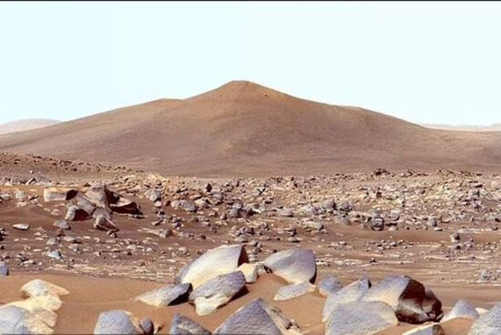 NASA Marsın yaxın məsafədən yeni şəkillərini yayımlayıb - FOTO