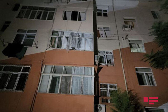 Bakıda mənzildə partlayış zamanı qadın xəsarət alıb – FOTO/VİDEO