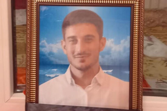 "Ana, məni sabah 09:00-da oyadarsan" deyib, özünü asdı – Tələbənin intiharının TƏFƏRRÜATI