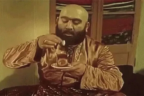 Gülməkdən ölən qaraqabaq adam - FOTO