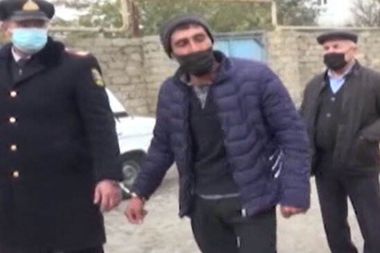 Üç uşaq anasını öldürən ərin cinayət işi: "Bıçağı xirtdəyindən soxdum, özü çıxartdı" - FOTO