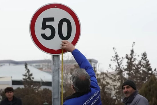 Naxçıvanda yol nişanları dəyişdirilir - VİDEO