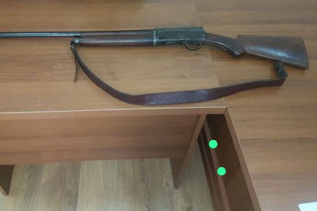 Vətəndaşlar odlu silahlarını polisə təhvil verdilər