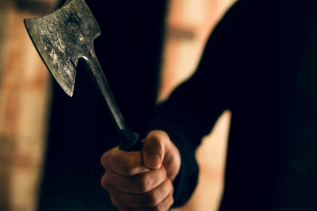 Qadın ərinin qətlinə görə sevgilisinə suvenir pullar ödəyib