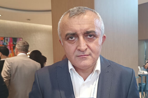 Ürək-damar cərrahı: "Kəskin mədə ağrıları miokard infarktın da əlaməti ola bilər"