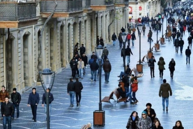 Boşanmalar çoxalır, nikahlar azalır, qocalma sürətlənir: Çıxış yolu nədir?