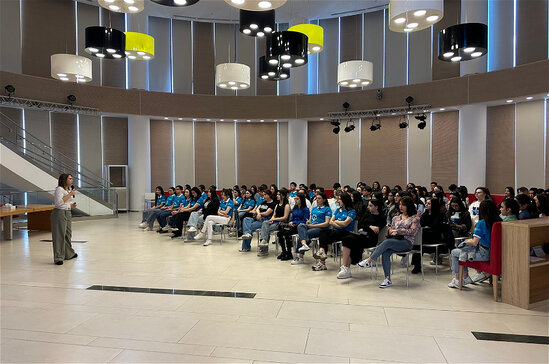 "MEDİAlab" layihəsi çərçivəsində ali təhsil müəssisələrinin tələbələri üçün seminar keçirilib