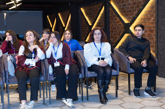 "İnnoMEDİA" layihəsi çərçivəsində növbəti seminarlar keçirilib