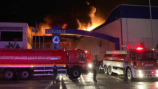 Zavodda yanğın baş verdi - VİDEO