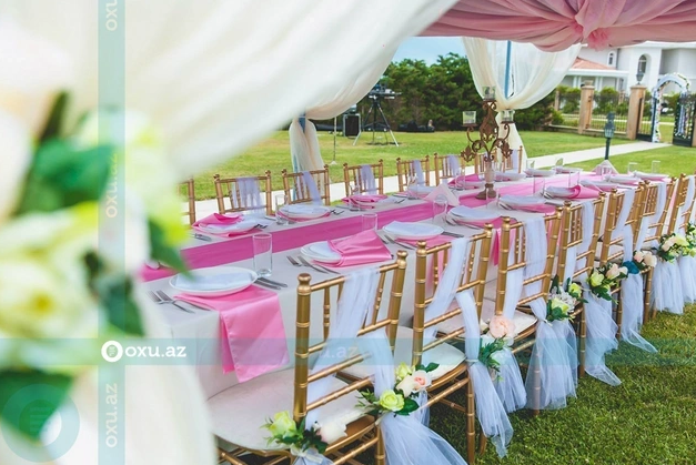 Açıq məkanda təşkil olunan məclislər NİYƏ DAHA BAHADIR?