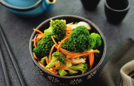 Viruslardan və xərçəngdən qoruyan tərəvəz: Faydalılığını qorumaq üçün necə bişirmək lazımdır?