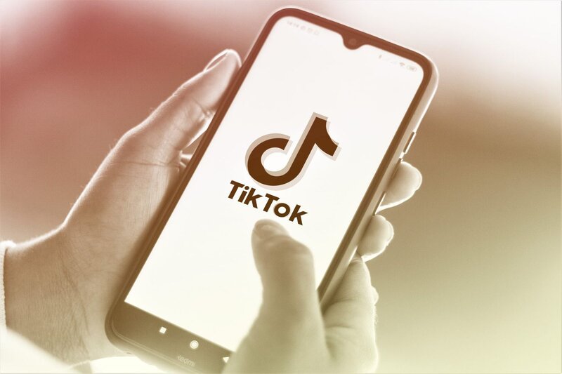 Cəmiyyətin "TikTok"a qarşı münasibəti birmənalı deyil! - VİDEO