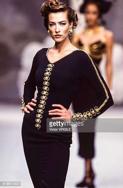 Əfsanəvi supermodel vəfat etdi