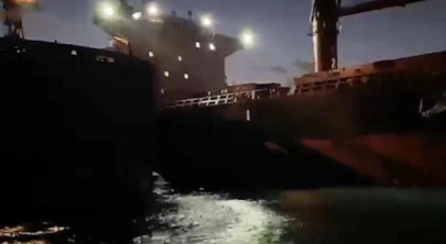 İstanbul boğazında iki gəmi toqquşub - FOTO