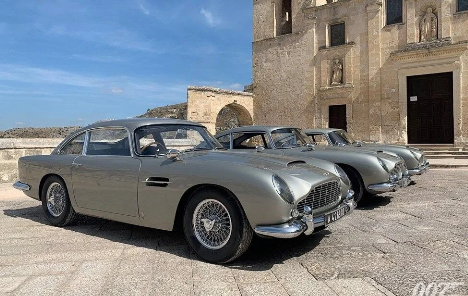 Ceyms Bondun avtomobili HƏRRACDA-FOTO