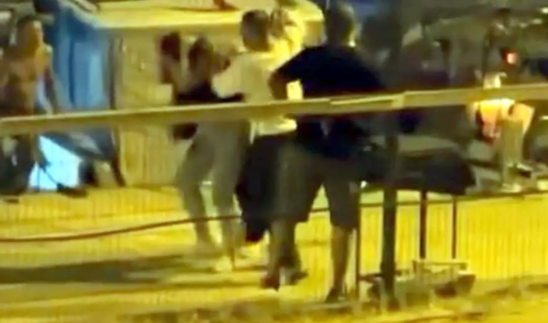 Sahildə qadına yumruqla hücum – Şübhəli saxlanıldı - VİDEO