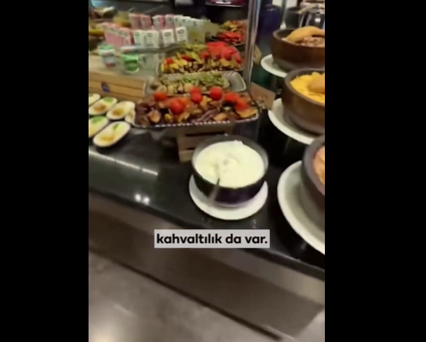 NATO Zirvəsi üçün Türkiyəyə gələn xarici bloqer türk səhər yeməyinə heyran qaldı - VİDEO